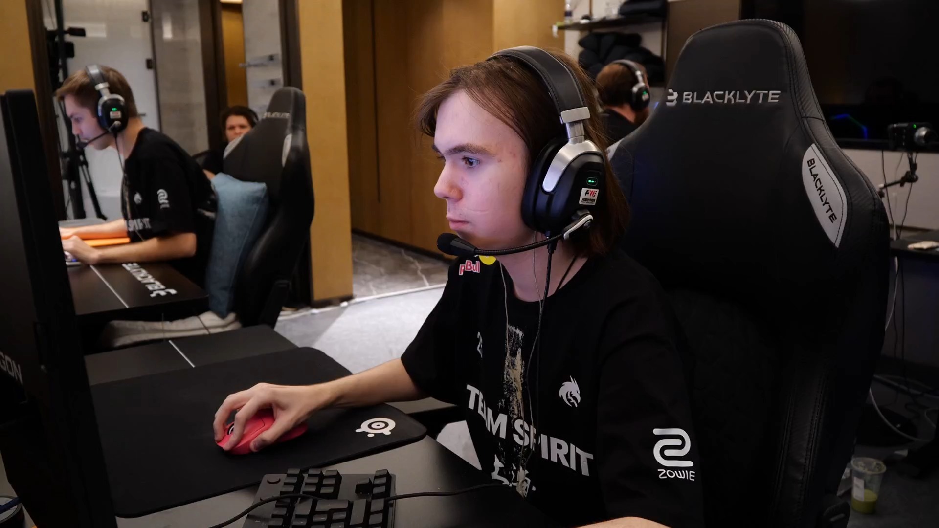 应和精准落 应和精准落